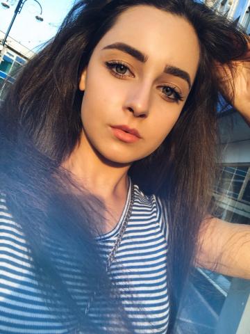 Николь Смелая